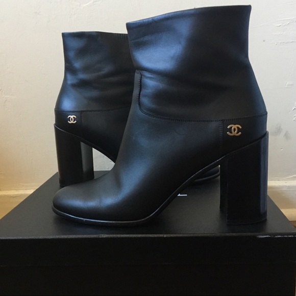 CHANEL Shoes - Chanel boots size 41